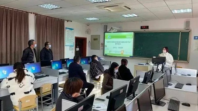 虽然速成班在时间上具有优势，但学员在实际学习过程中可能会遇到以下问题：