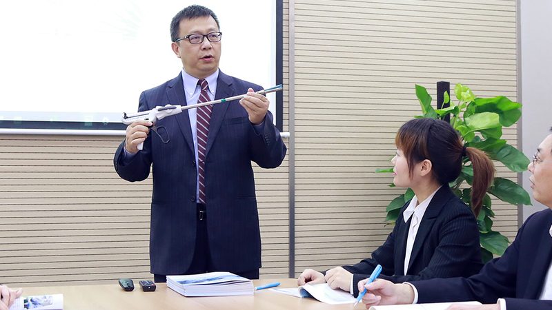 育婴师资格证实操培训教材：如何选择合适的教材？**